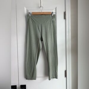 Allbirds Natural Leggings Capri Hazy Pine Green (Size M)